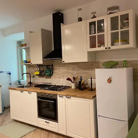 Nuanua ترييستي