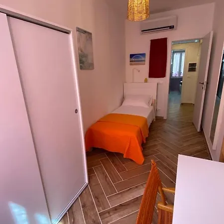 Nuanua Apartment *